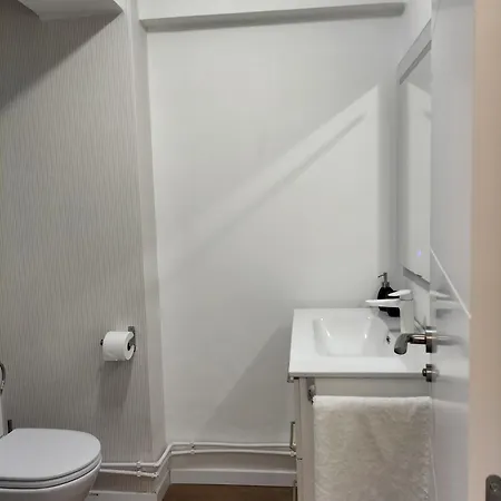 Encantador Piso De 3 En Apartamento Vigo