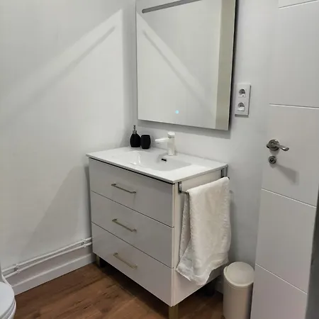 Encantador Piso De 3 En Lägenhet